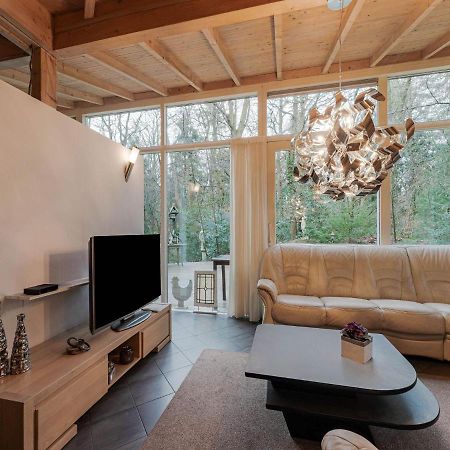 Idyllically Located Holiday Home In Norg With Sauna エクステリア 写真
