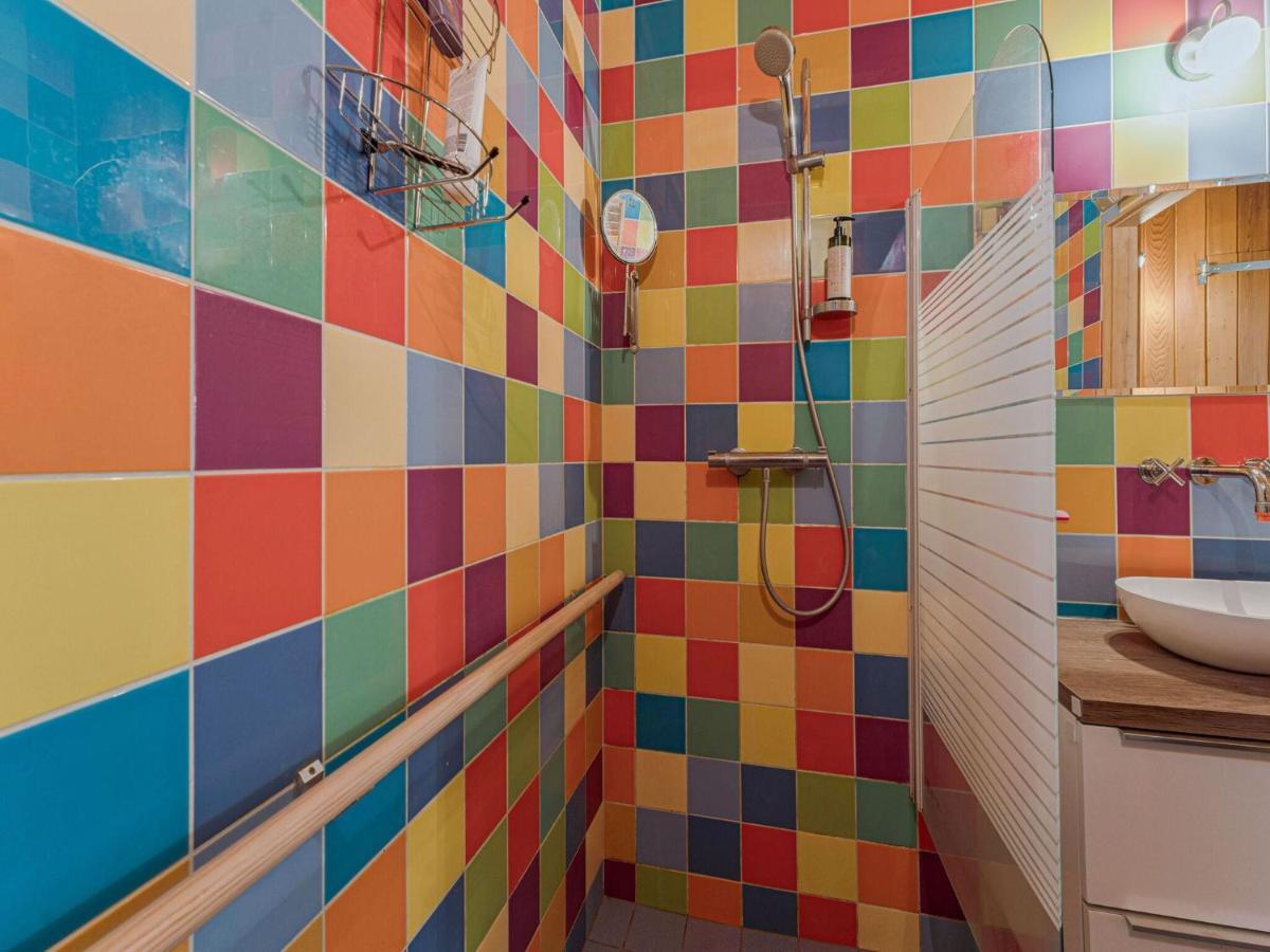 Idyllically Located Holiday Home In Norg With Sauna エクステリア 写真