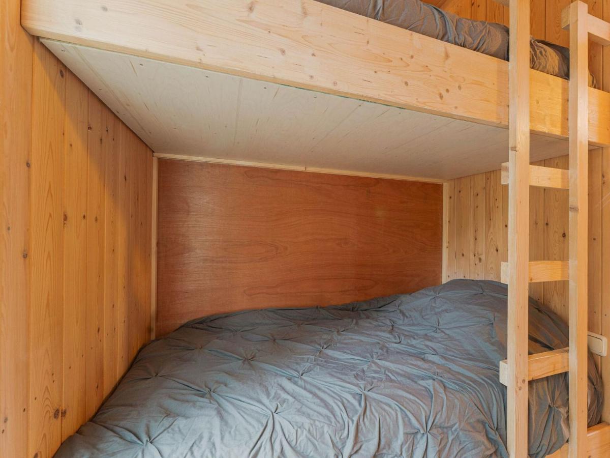 Idyllically Located Holiday Home In Norg With Sauna エクステリア 写真