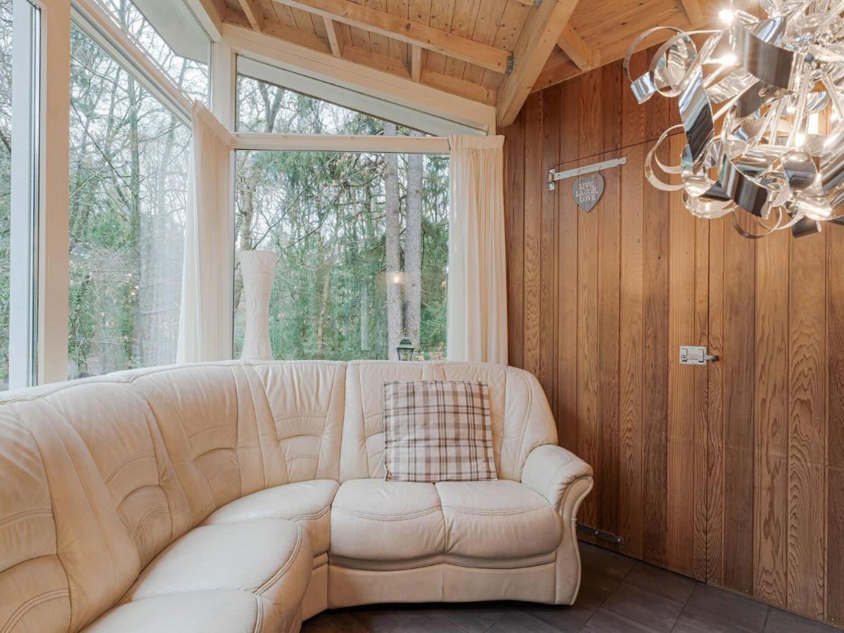 Idyllically Located Holiday Home In Norg With Sauna エクステリア 写真